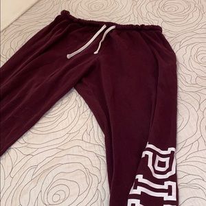 Victoria's secret (PINK) burgundy jogging